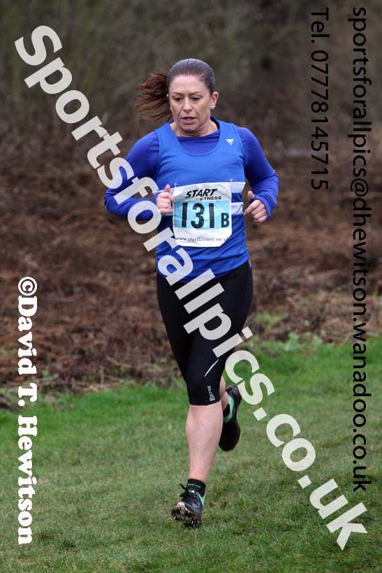 Senior and veteran womens Durham Cathedral Cross Country Relays, Maiden Castle, Durham. Photo: David T. Hewitson/Sports for All Pics